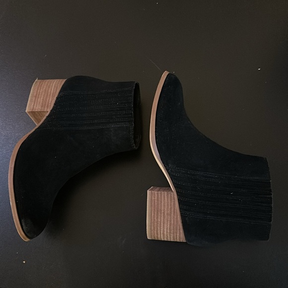 Aldo Booties - Picture 4 of 6
